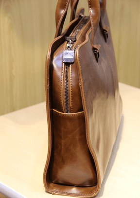 Classic Leather Business Briefcase - Cafe y Calle