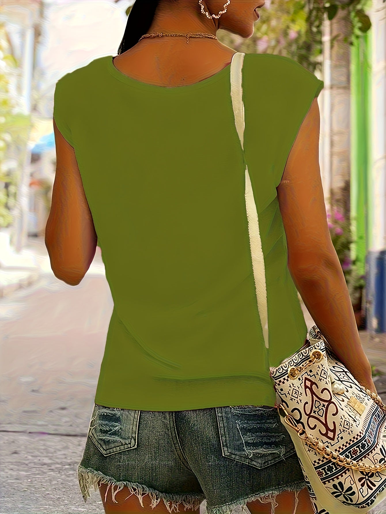 CYC Casual V-Neck T-Shirt